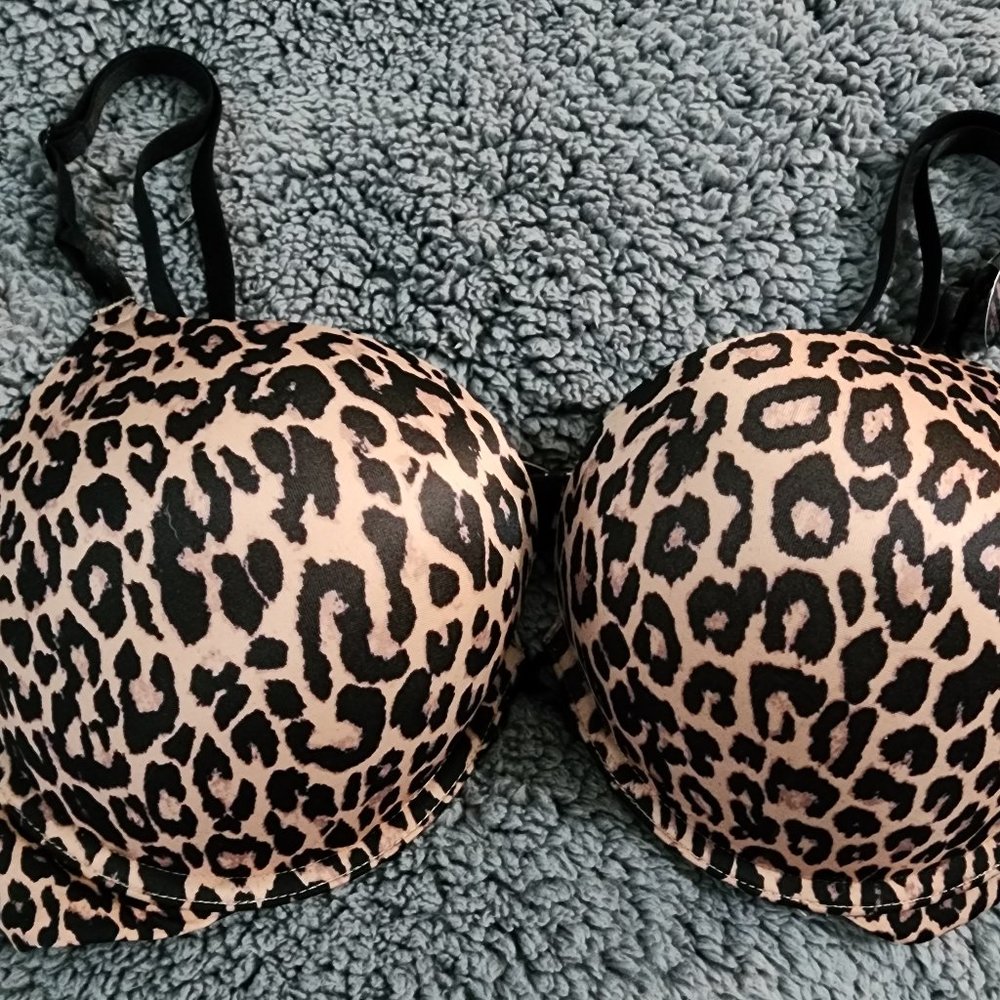 Victoria's Secret "Bombshell" Bra